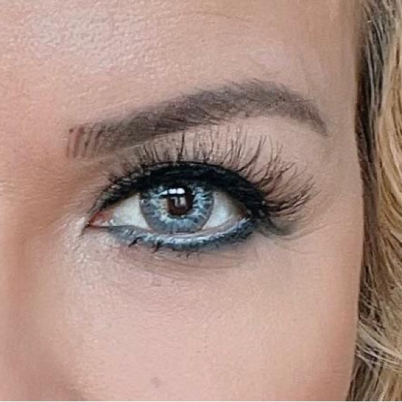 Hand-made Lashes - Picture 6 of 7